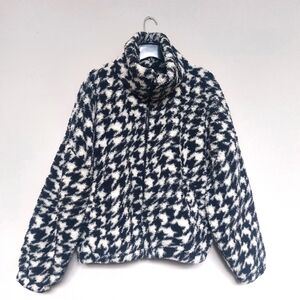 SO XL Black and White Faux Fur Jacket.